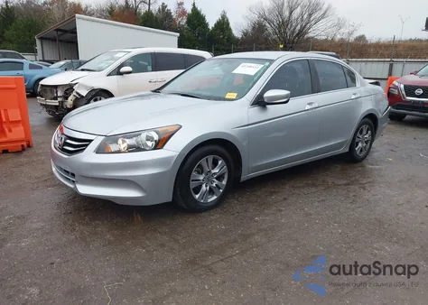 2012 Honda Accord 2.4 Se из США, поврежденный, VIN 1HGCP2F62CA096360